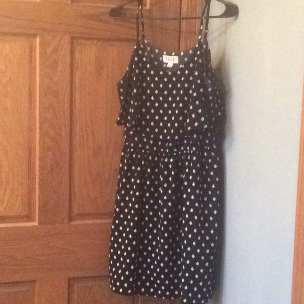 Black & white print dress